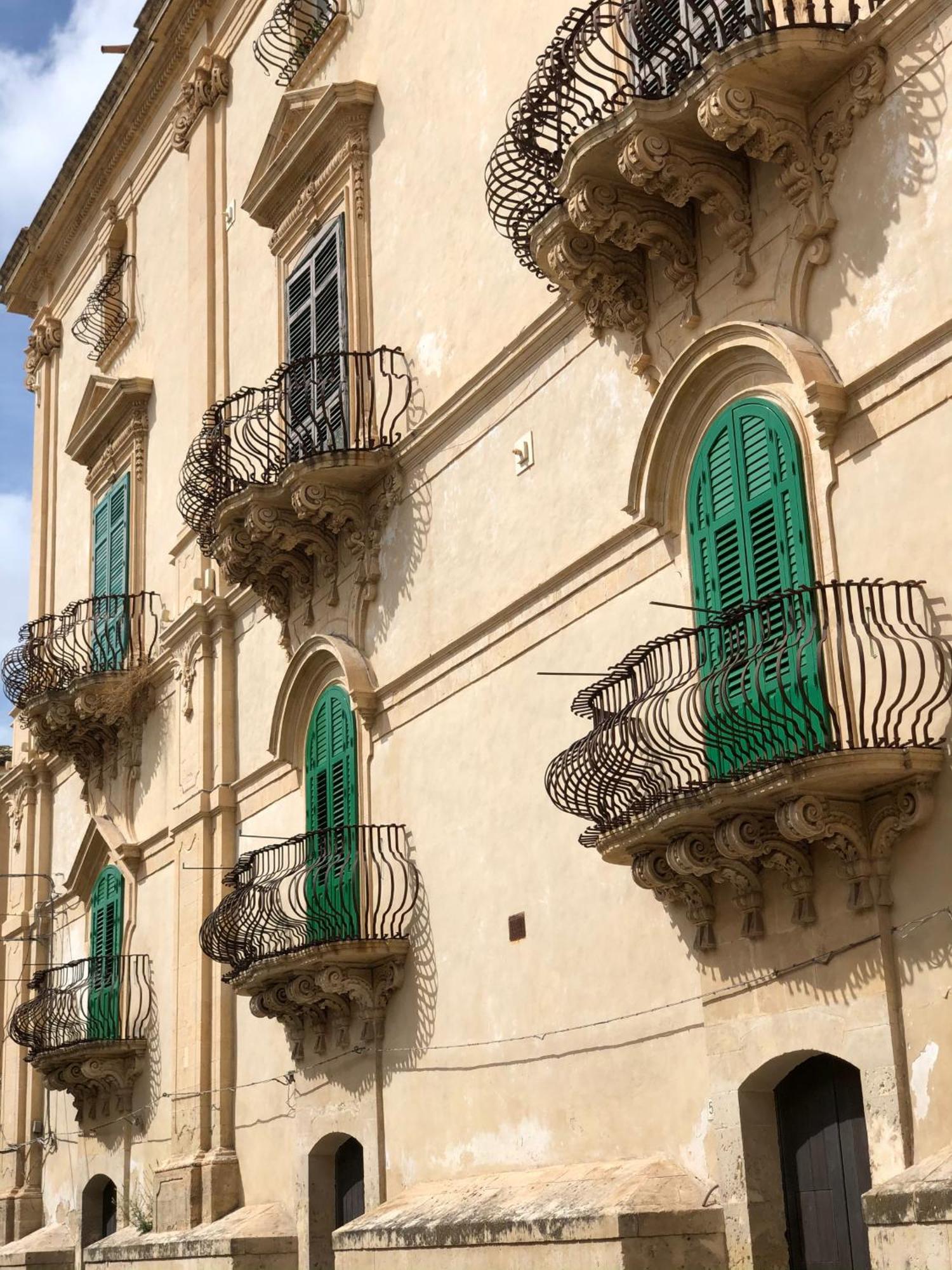 Room 55 Noto Exterior photo